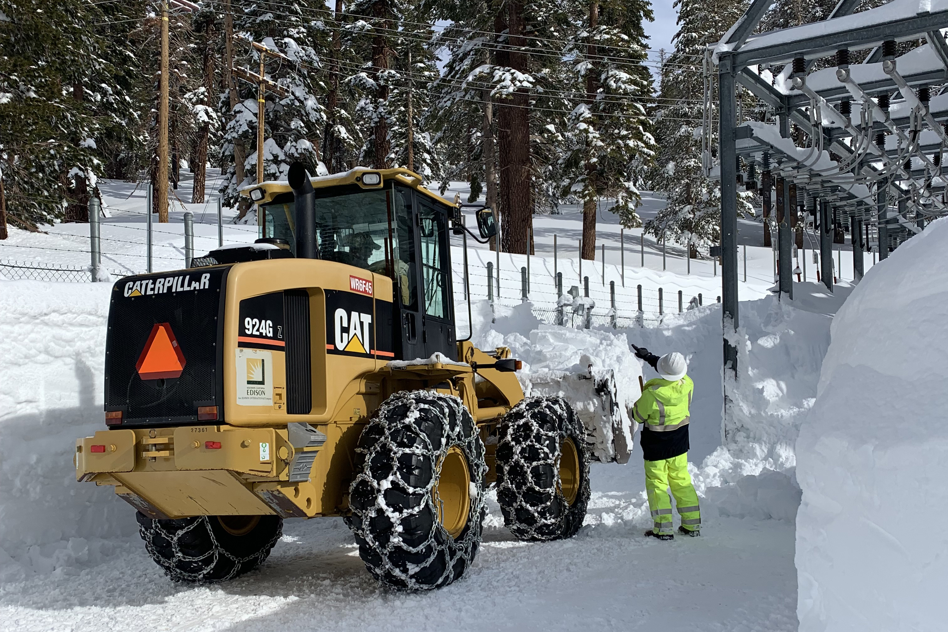 SCE's civil crews identify issues that could affect the hydroelectric infrastructure and address them before they do. 