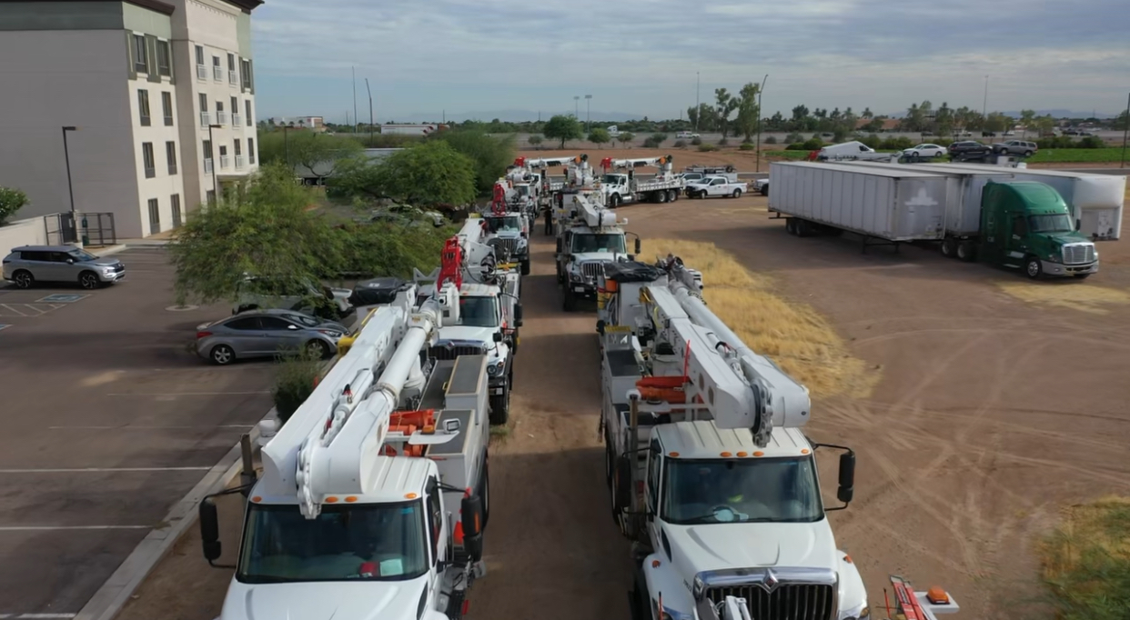 Five SCE crews of 20 lineworkers volunteered to aid in restoration efforts in New Mexico.