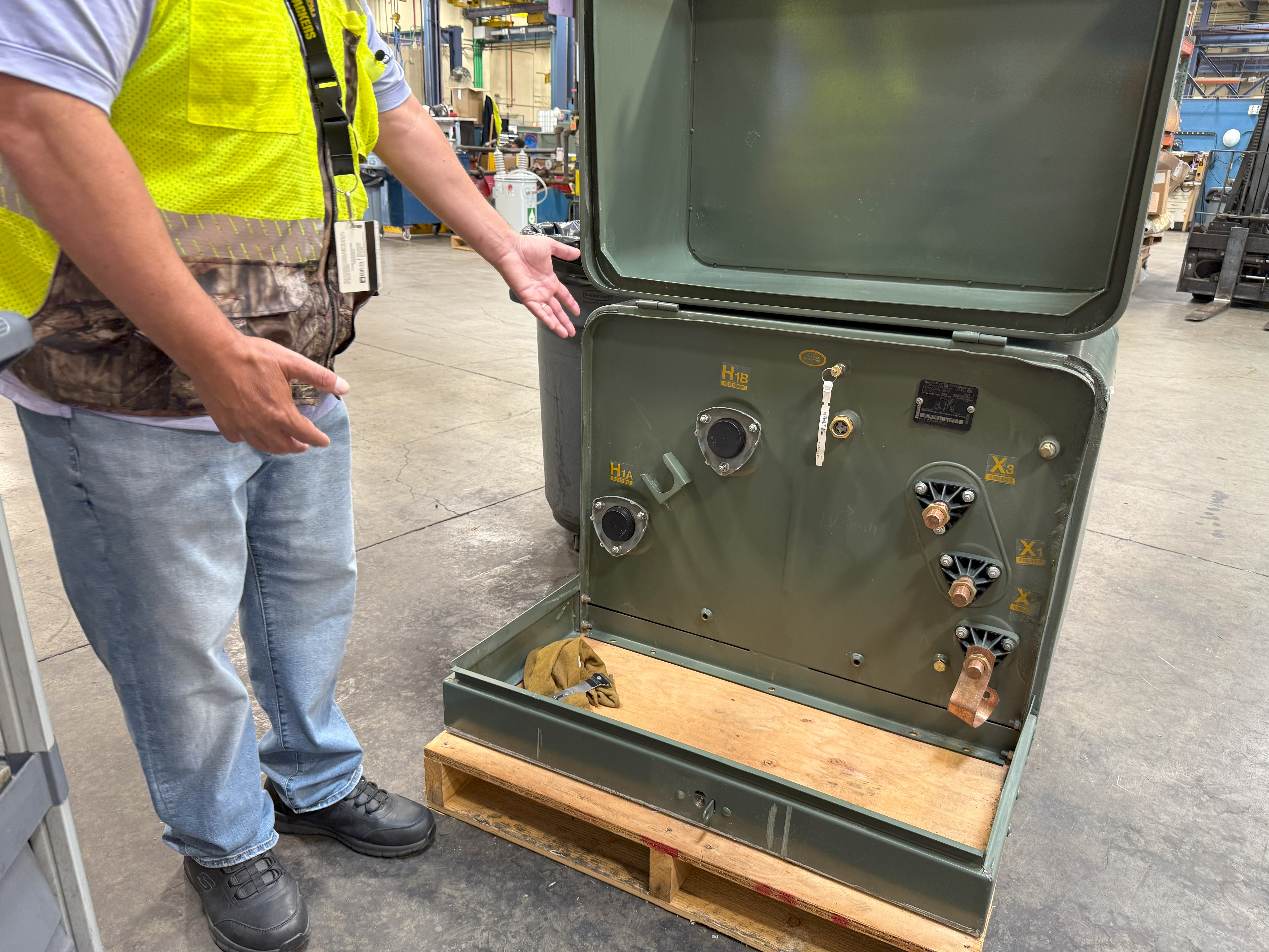 A transformer is open for repair at SCE's Distribution Apparatus Shop.