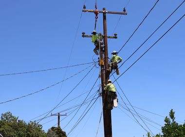 Wind and Heat Bring Fire Threat
