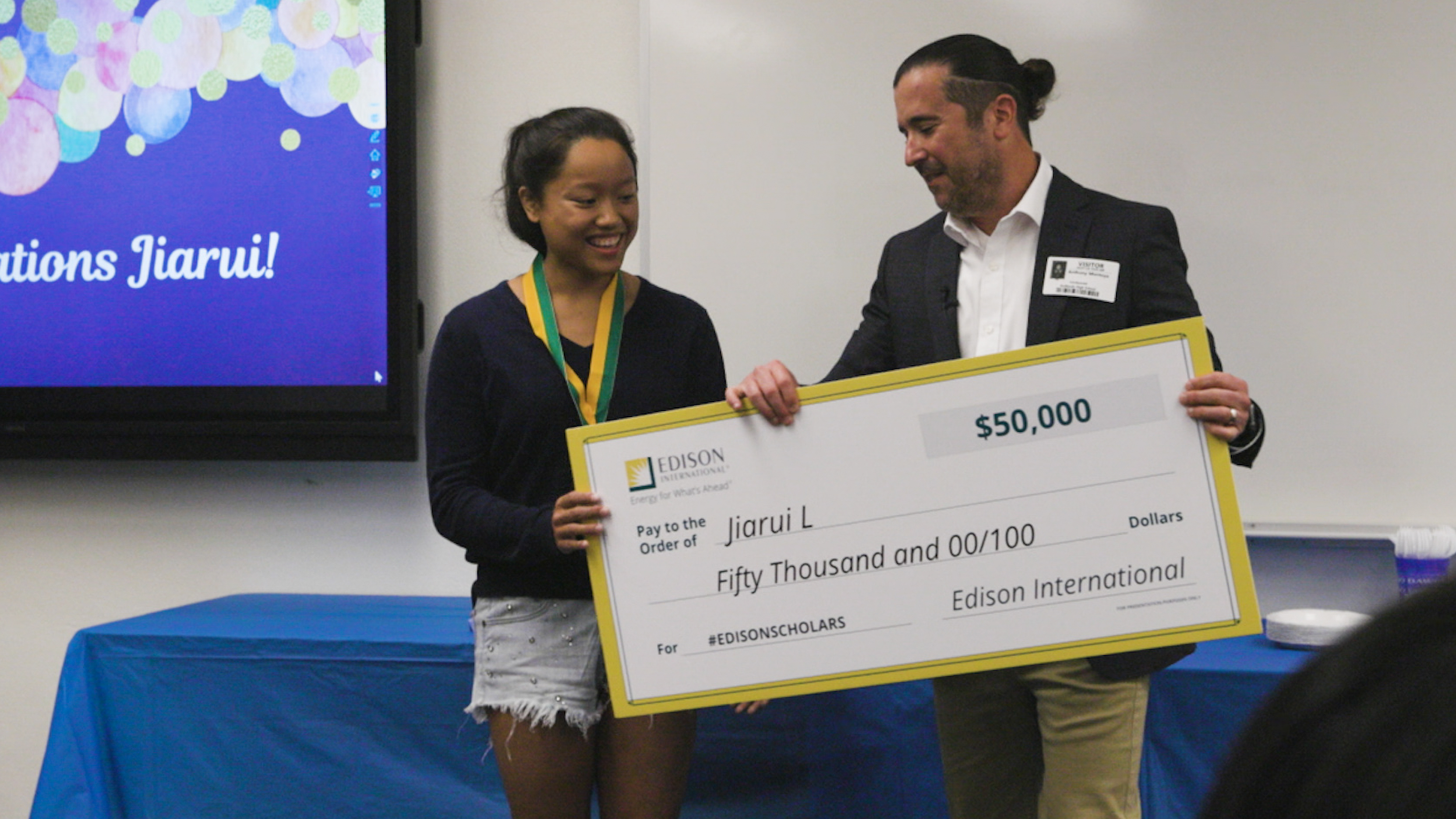 Edison Scholar Jiarui plans to pursue a degree in Operational Research and Financial Engineering at Princeton. 