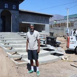 Altadena resident Jason Guyton sought guidance from customer service representatives and planners at SCE’s Altadena Rebuild & Community Hub throughout his rebuild process.
