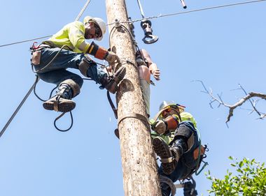 SCE Linemen Prepare for Rodeo Journey