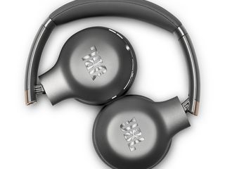 JBL_Everest_310_Gun-Metal_Fold-1605x1605px
