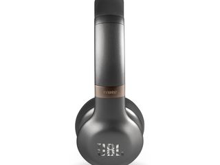 JBL_Everest_310_Gun-Metal_Side-1605x1605px
