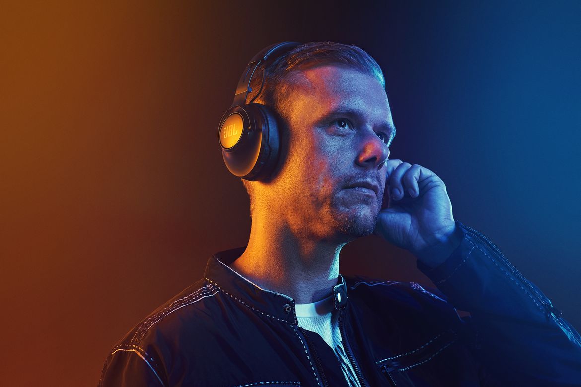 JBL-Armin1
