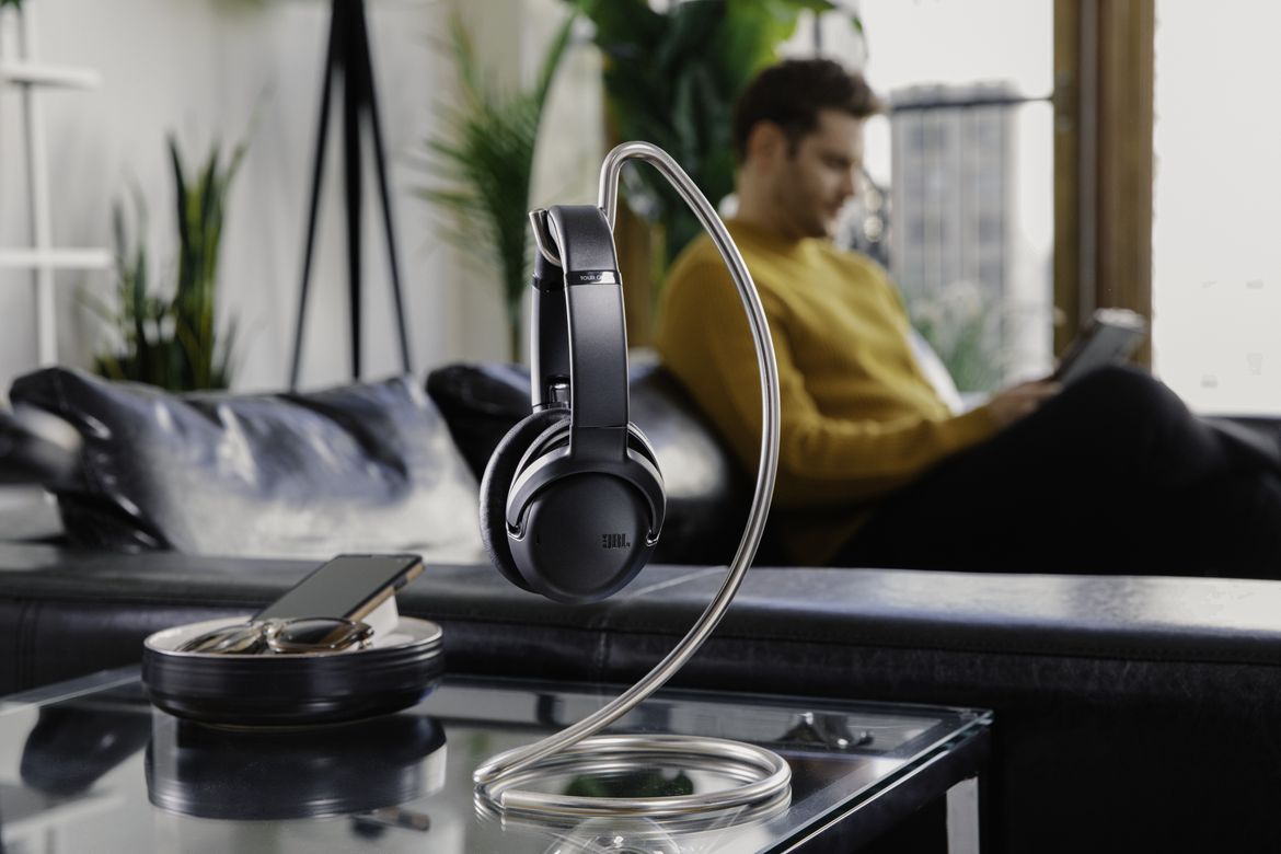 JBL_Lifestyle Image_Tour One_Still