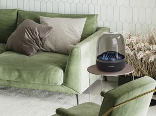 HK_AURA_STUDIO_4_LIFESTYLE_02_904x560px