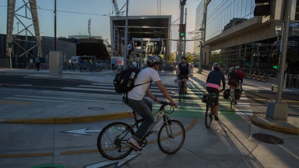 Bicyclists near Tilikum Crossing Bridge