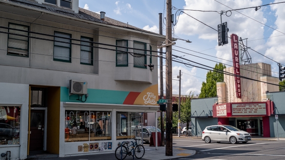 Street view on 28th & Burnside