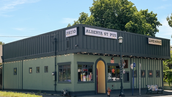Alberta Street Pub