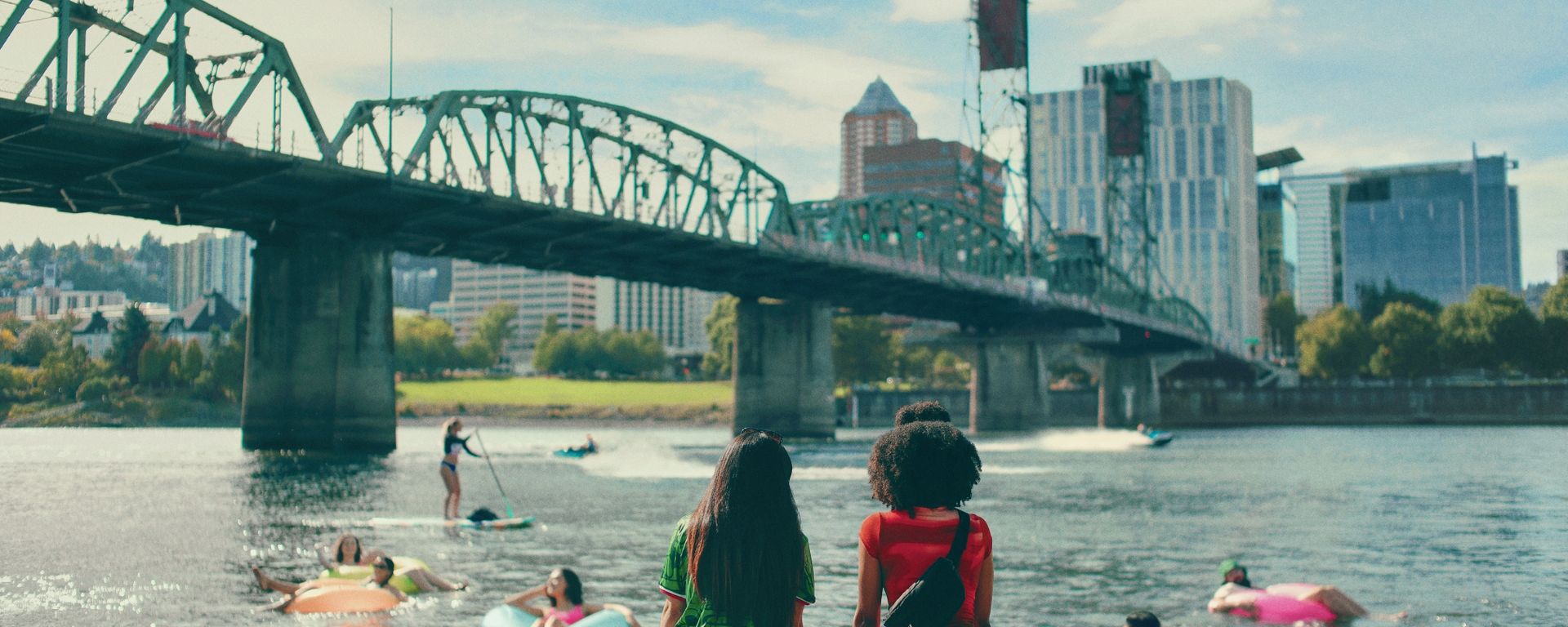 mktg-fr-20240923-eastbank-esplanade-swimming-01
