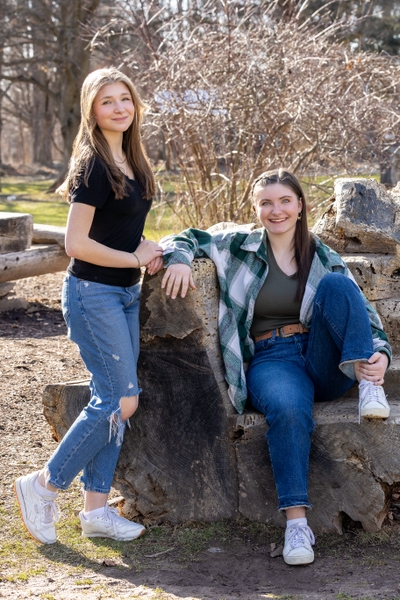 Sisters Susannah (left) and Elizabeth Petersen who are two of the more than 11,000 adolescents participating in the ABCD Study.