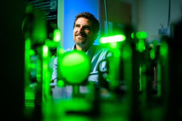 lab manager Derek Power is photographed in his lab in University of Rochester’s Flaum Eye Institute August 1, 2025