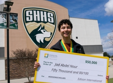 P2024-000+EDISON+SCHOLARS+EXEC+SURPRISE+-+STEVE-22_thmb