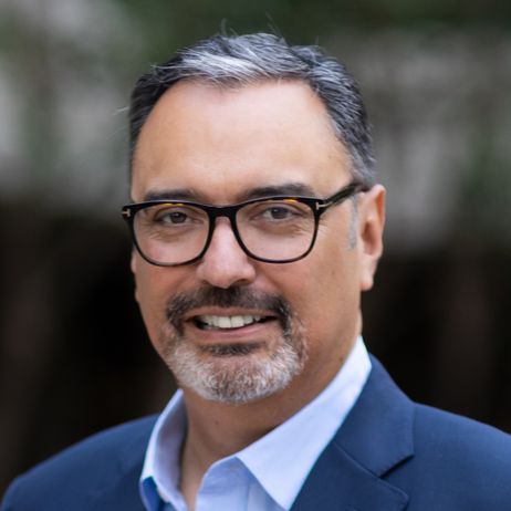 Michael C. Camuñez photo