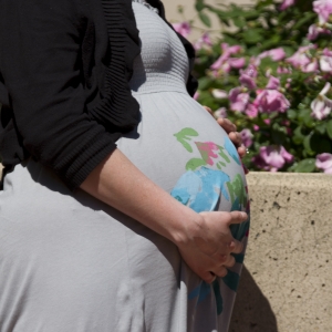 Pregnant-Closeup torso