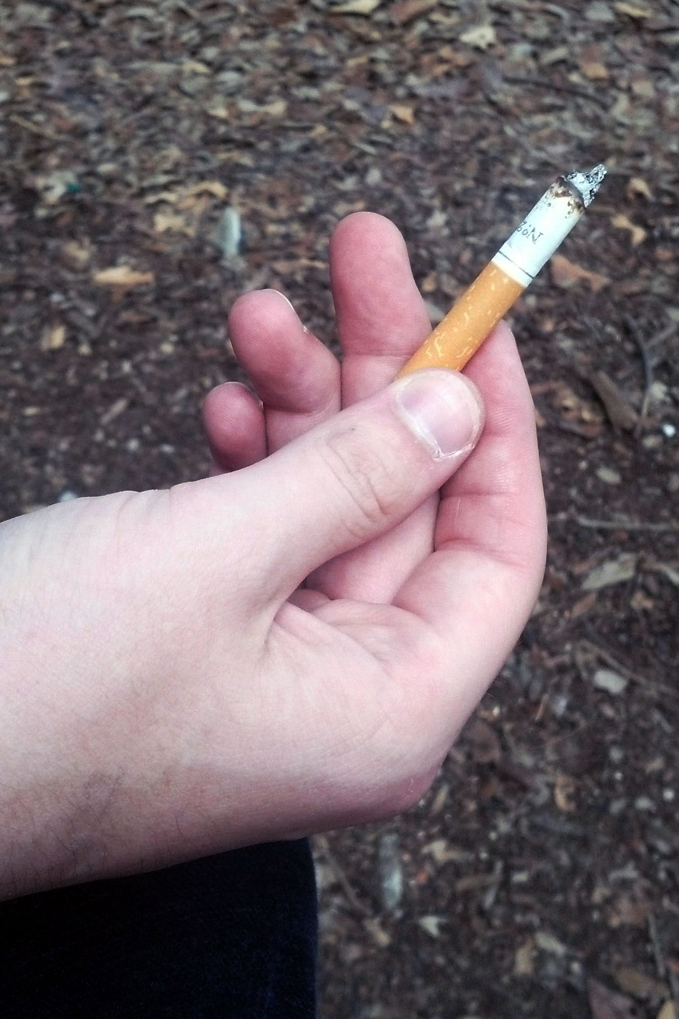 No health benefits among adults who used both e-cigarettes and traditional cigarettes No health benefits among adults who used both e-cigarettes and traditional cigarettes