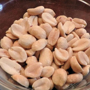 Eating peanuts may lower risk of ischemic stroke, cardiovascular disease among Asians