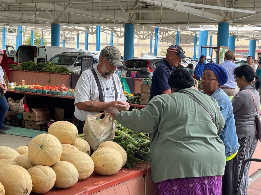 Shoppers pick out fresh produce Saturday, Aug. 13, at the Fondy Farmers Market, 2200 N. Fond du Lac Ave., Milwaukee.copyright American Heart Association