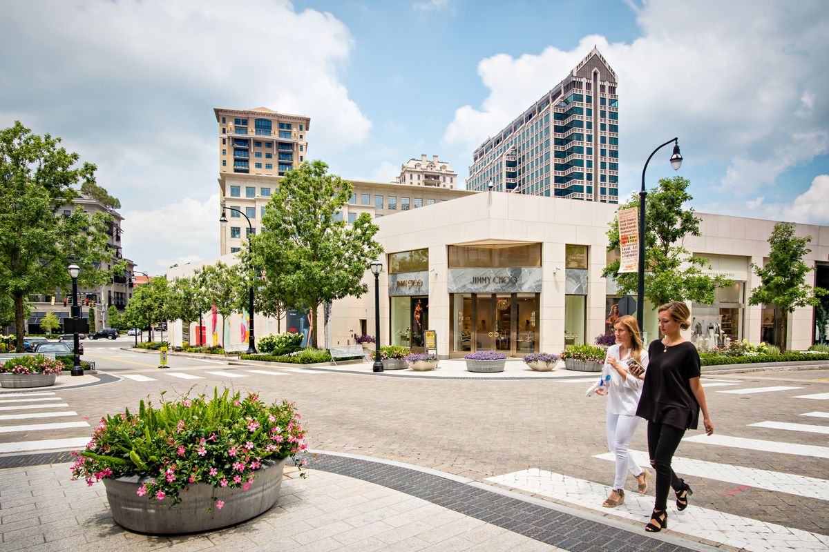 Shopping Atlanta Convention and Visitors Bureau