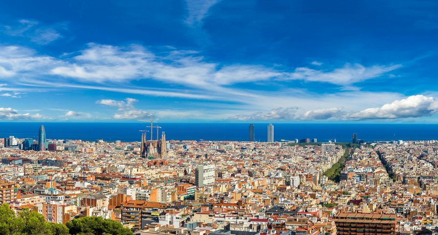 skyline-barcelona-via-vespa skyline-barcelona-via-vespa