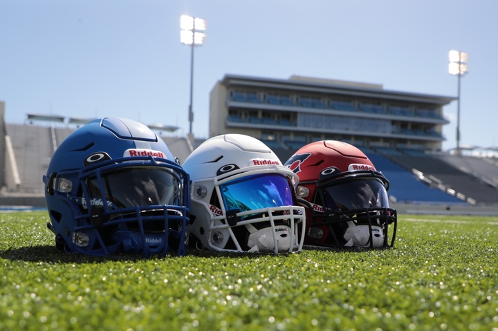 Riddell Unveils Overhauled New Football Helmet SpeedFlex - ABC News