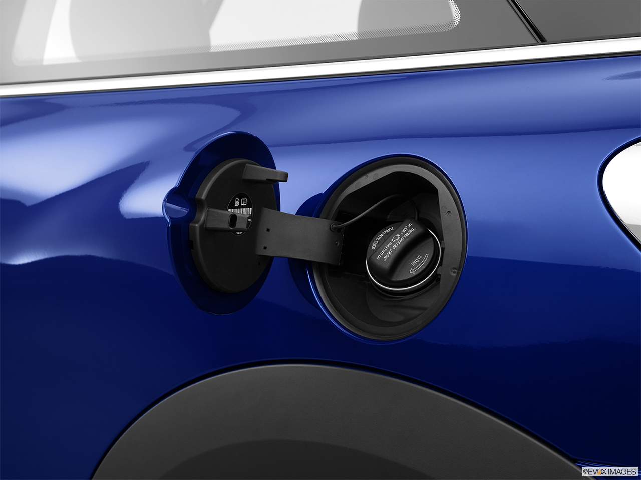 thumbnail image 2 of YOUSTAR Matt Black Door Handle Covers & Gas Cap For MINI R53 Cooper S (3-Piece Set) 2 of 6