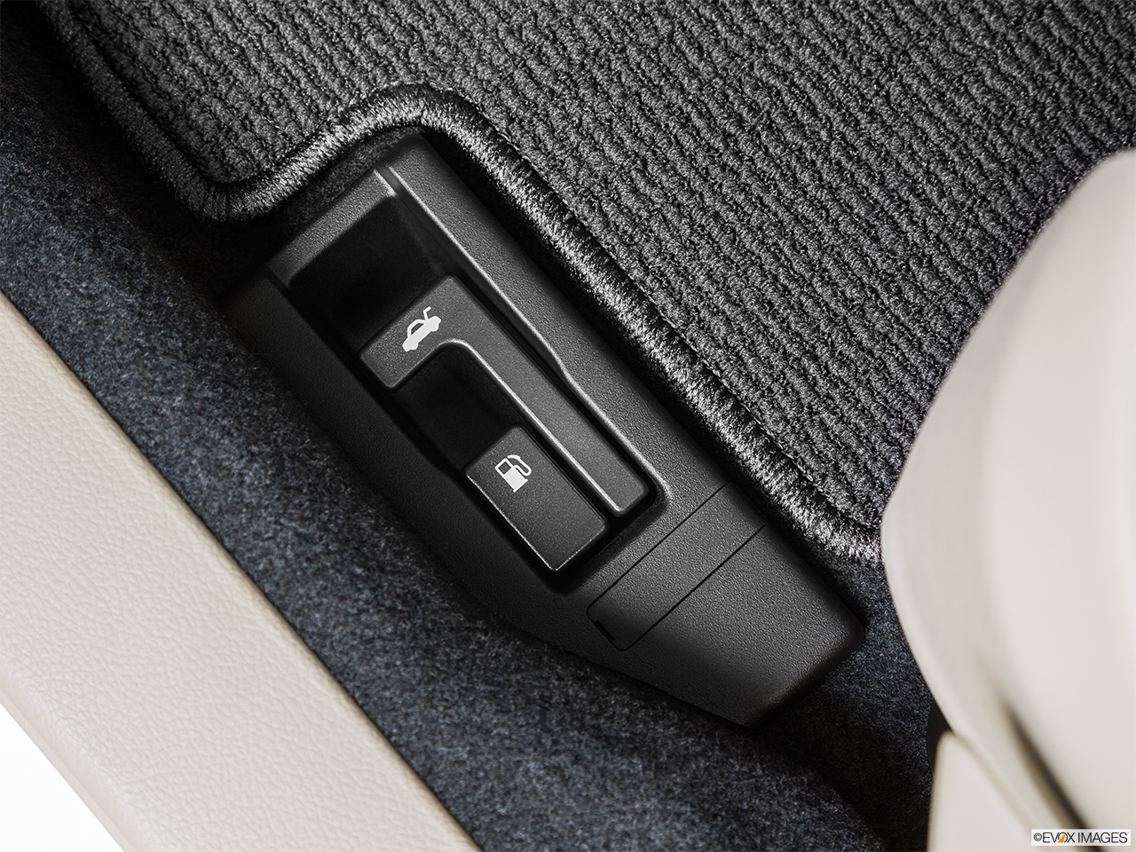 2015 Subaru Impreza Sedan 4 Door Manual 2.0i - Gas cap release