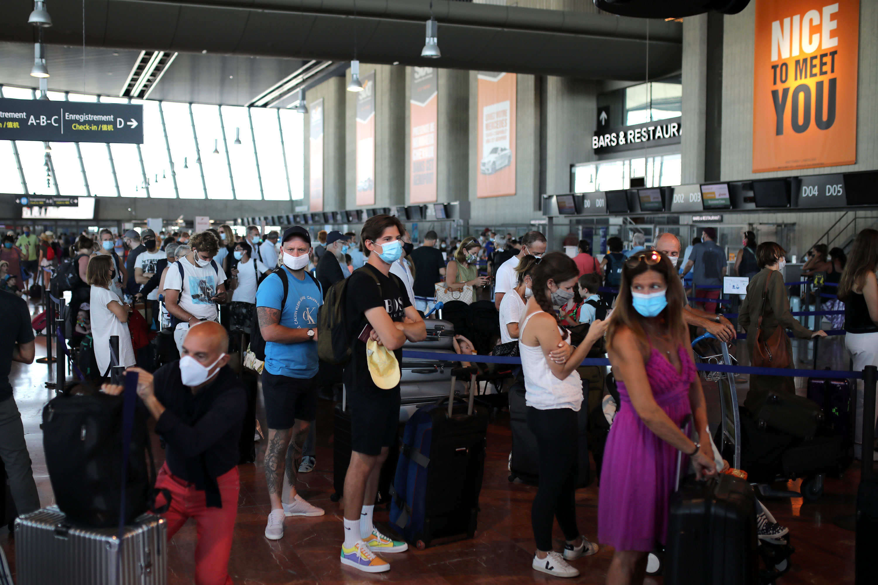 UK deals ‘devastating blow’ to travel industry with French quarantine