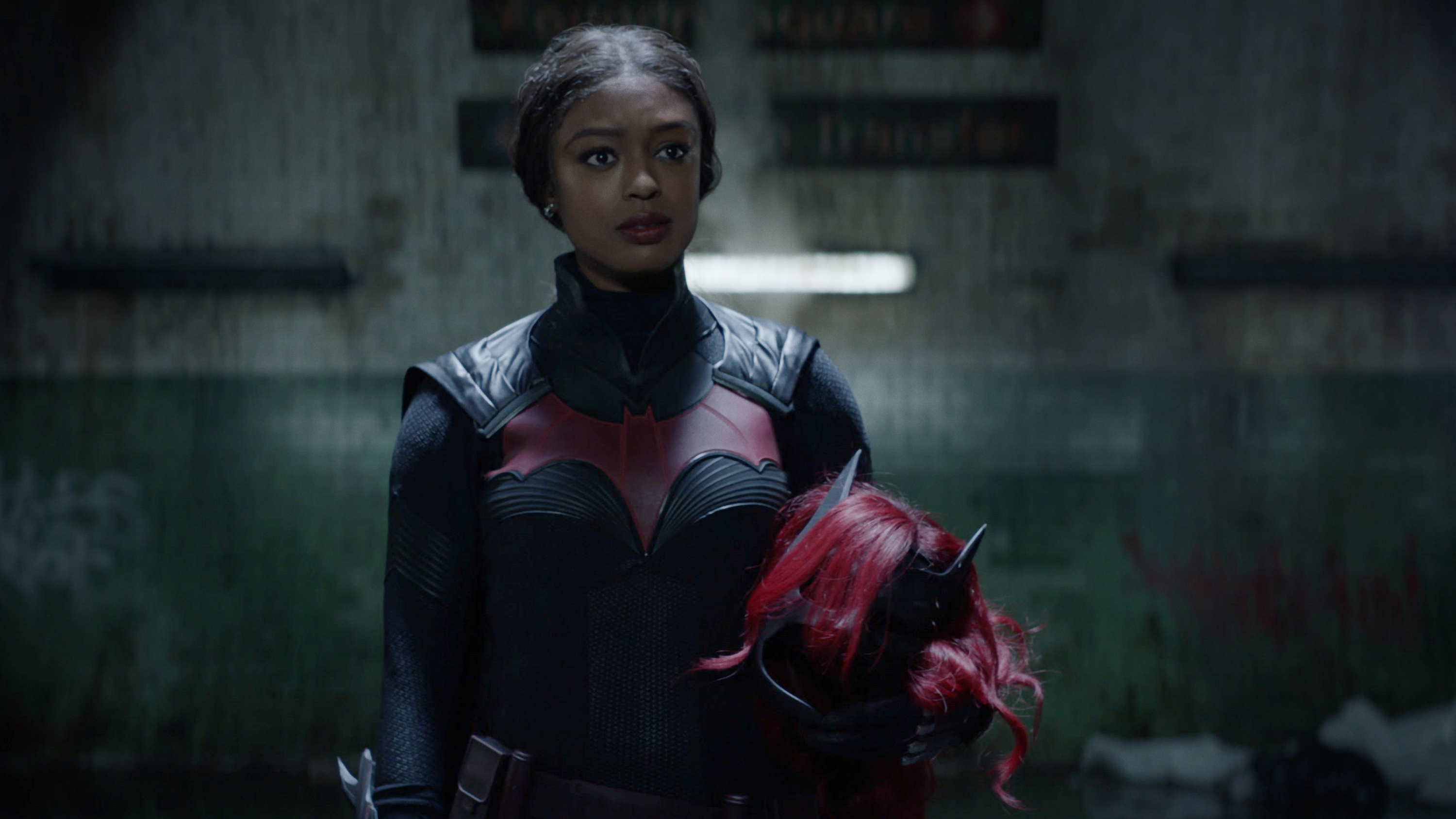 ‘Batwoman’ gets a new lead, but Season 2 looks like the same flawed show