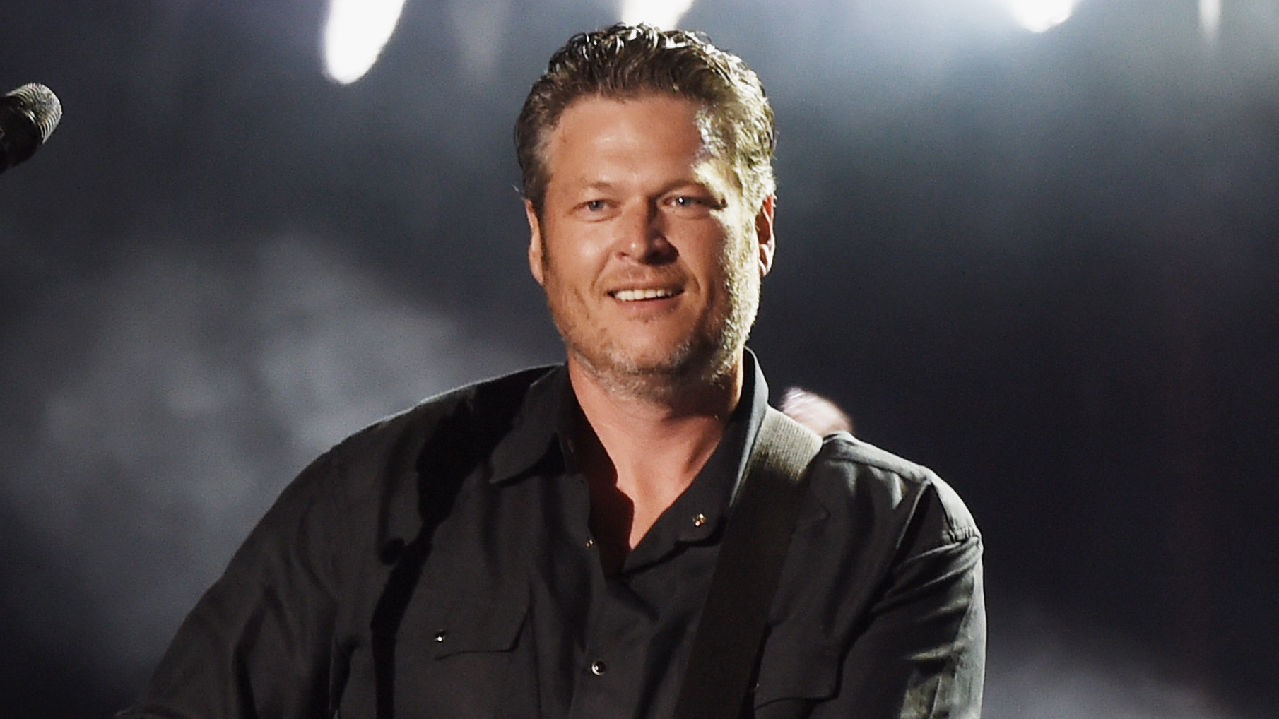 Blake Shelton is following in Garth Brooks' footsteps with his own drive-in concert