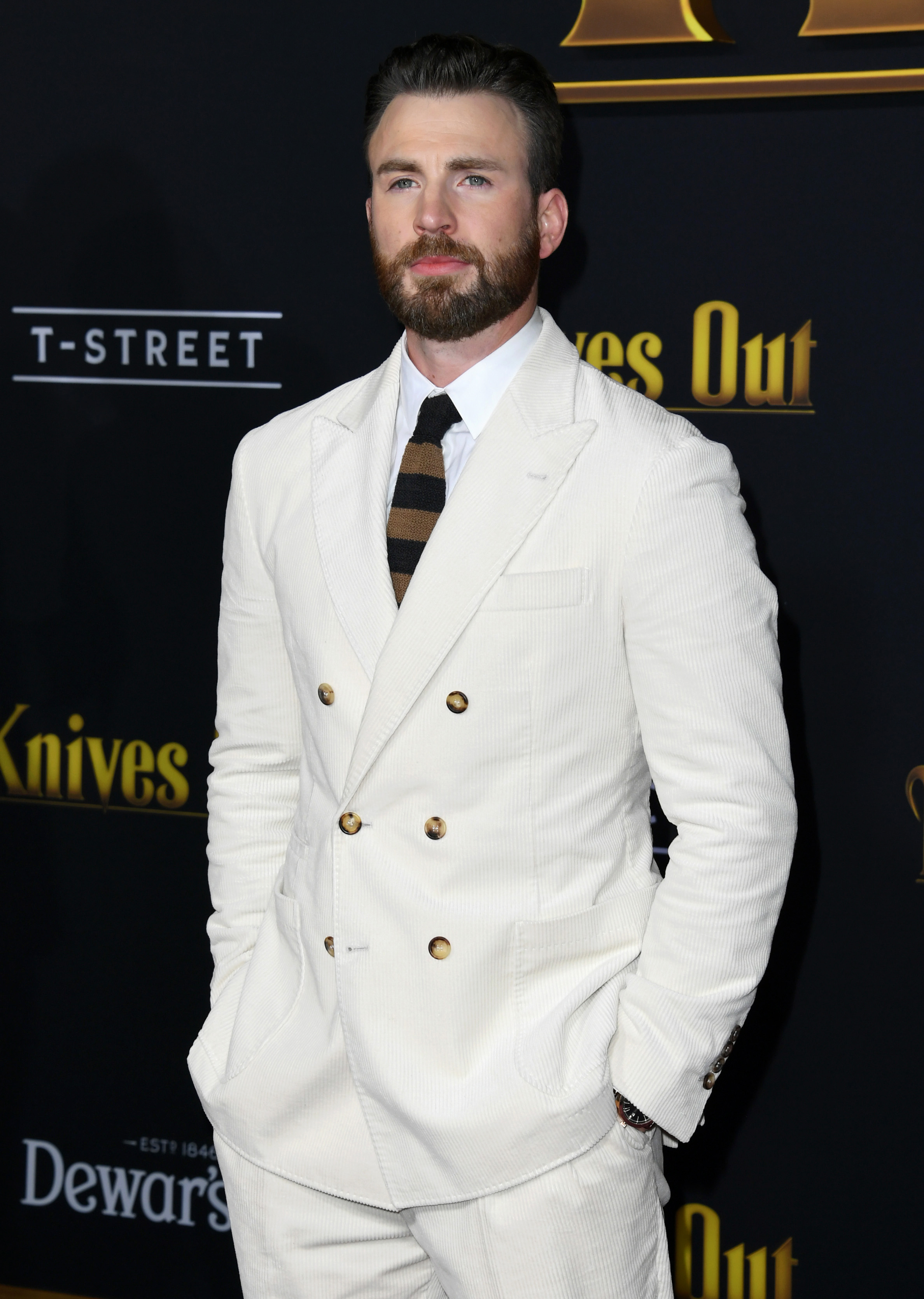 Chris Evans appreciates fan support after ’embarrassing’ NSFW photo
