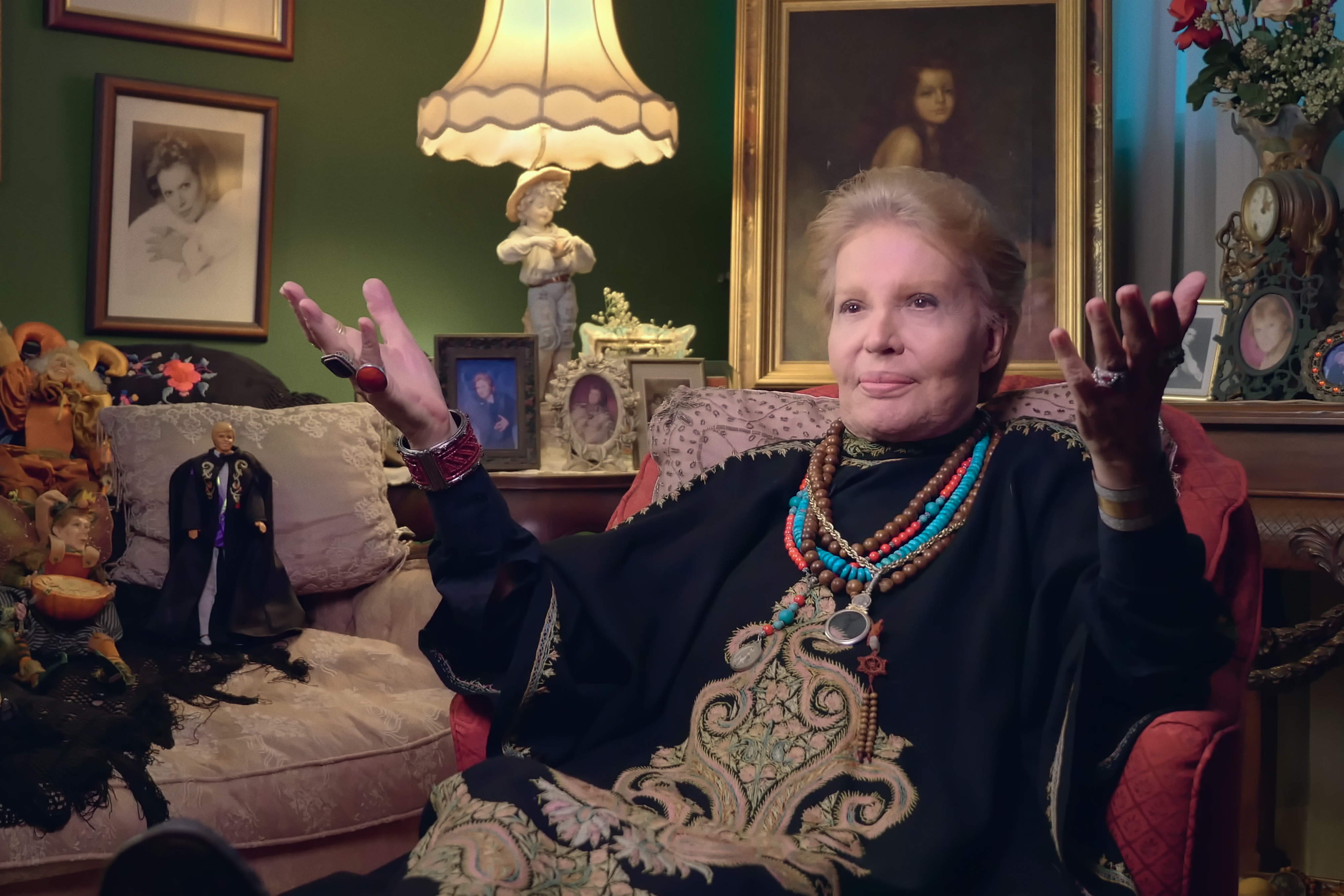 All signs look good for 'Mucho Mucho Amor,' Netflix's fond look back at Walter Mercado