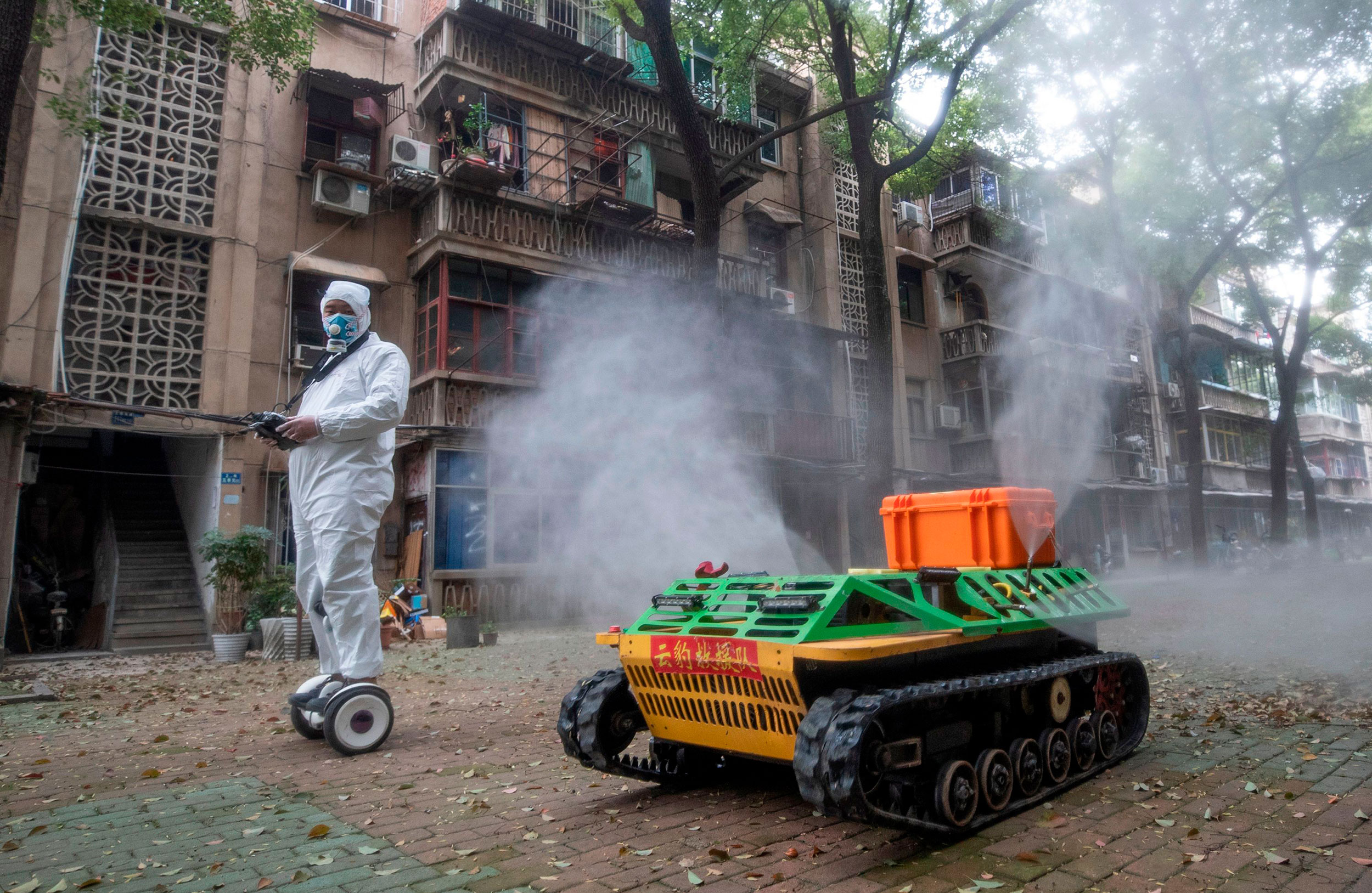Robots could help us combat future pandemics. Here’s how experts wish they could help us now