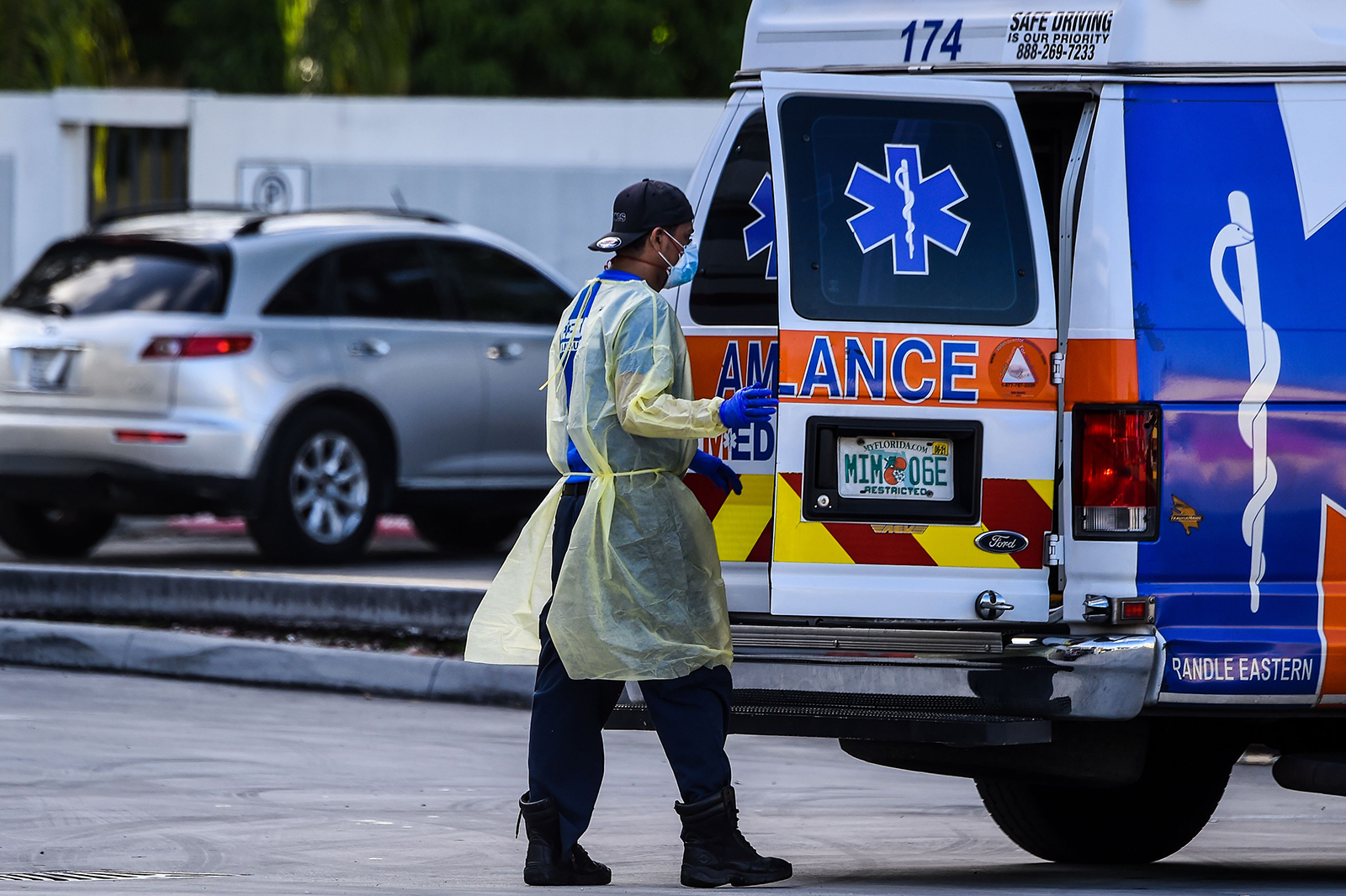 Faulty US Covid-19 response meant 130,000 to 210,000 avoidable deaths, report finds