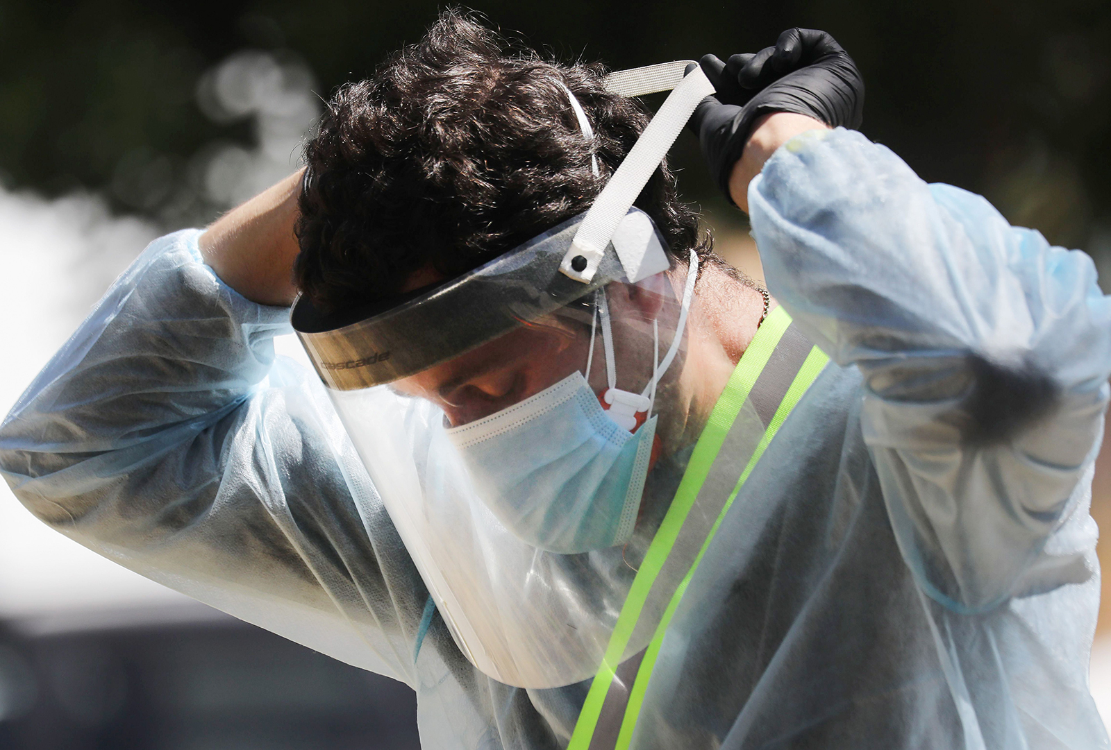 Frontline workers wearing PPE still at more than three times the risk of Covid-19 infection, new study finds