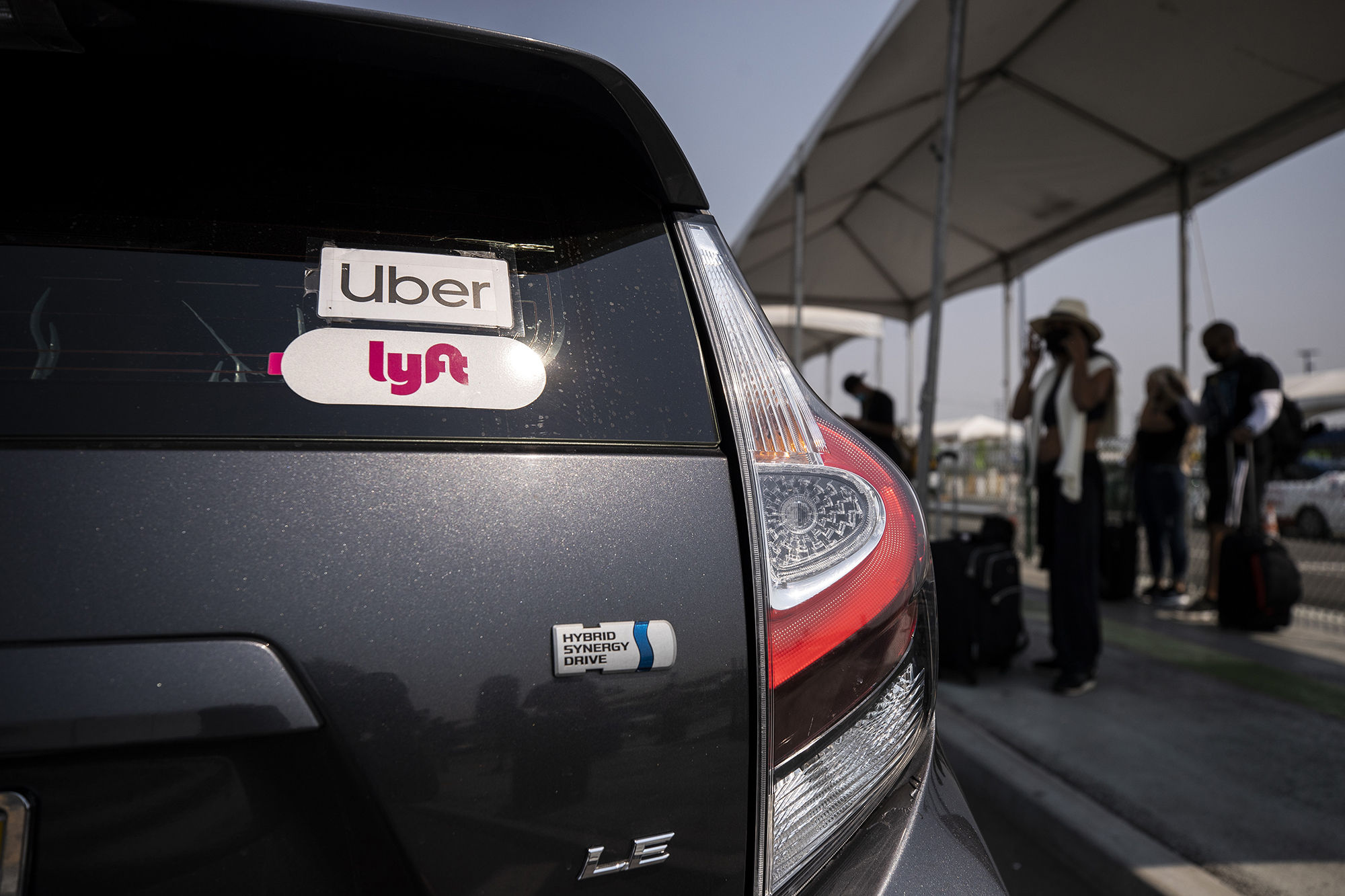 Uber and Lyft drivers call for federal intervention in their gig worker labor fight