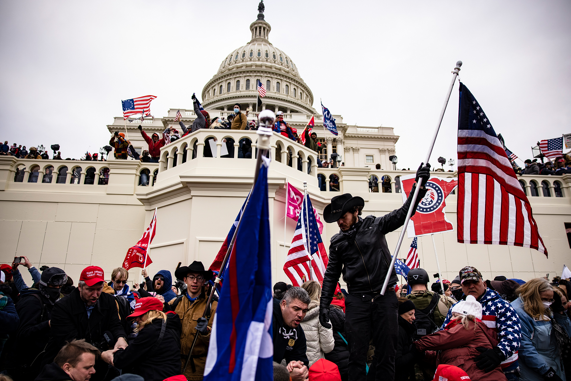 275 cases open in Capitol riot investigation, US prosecutors say