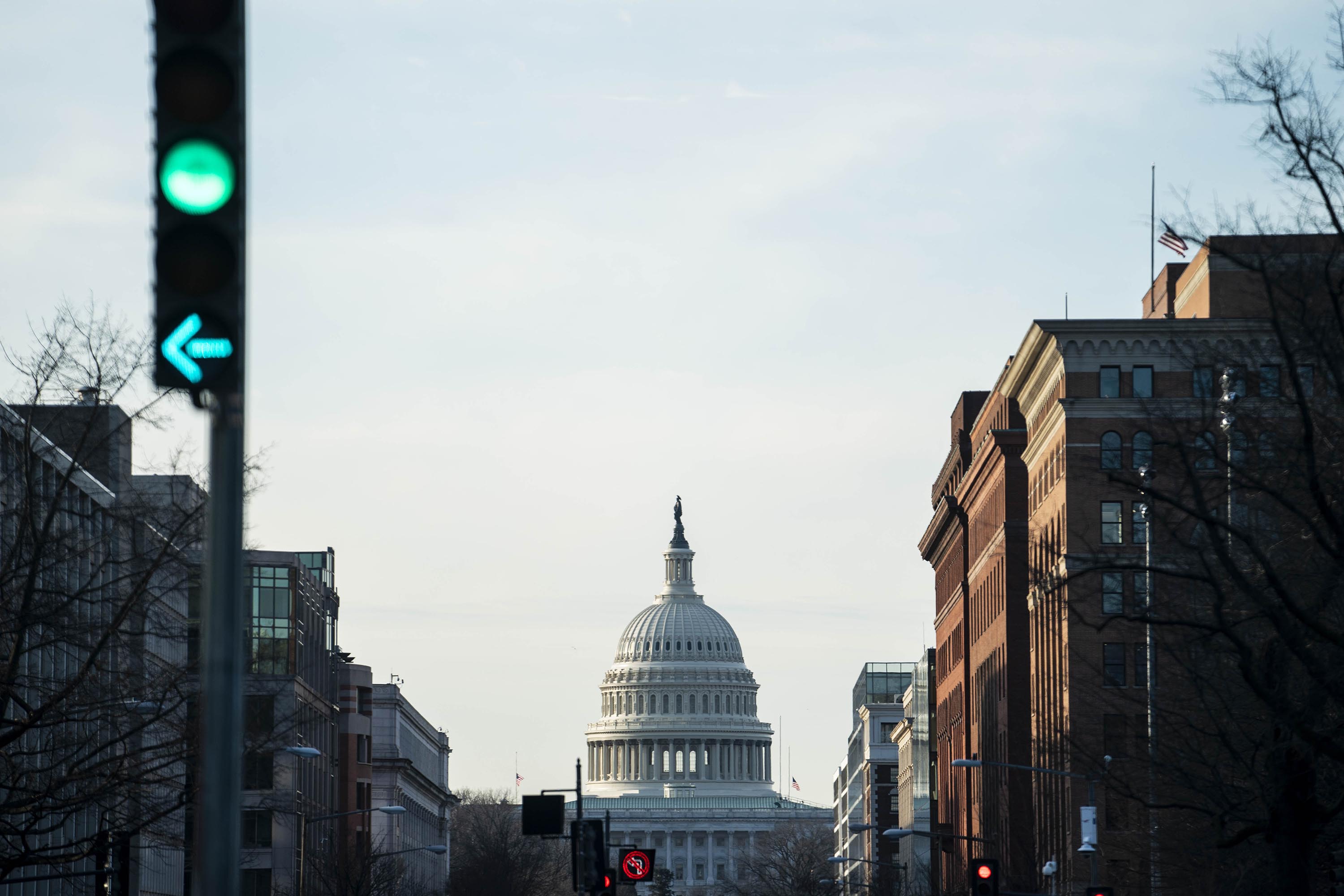 Democratic lawmakers wrestle with how to proceed on immigration
