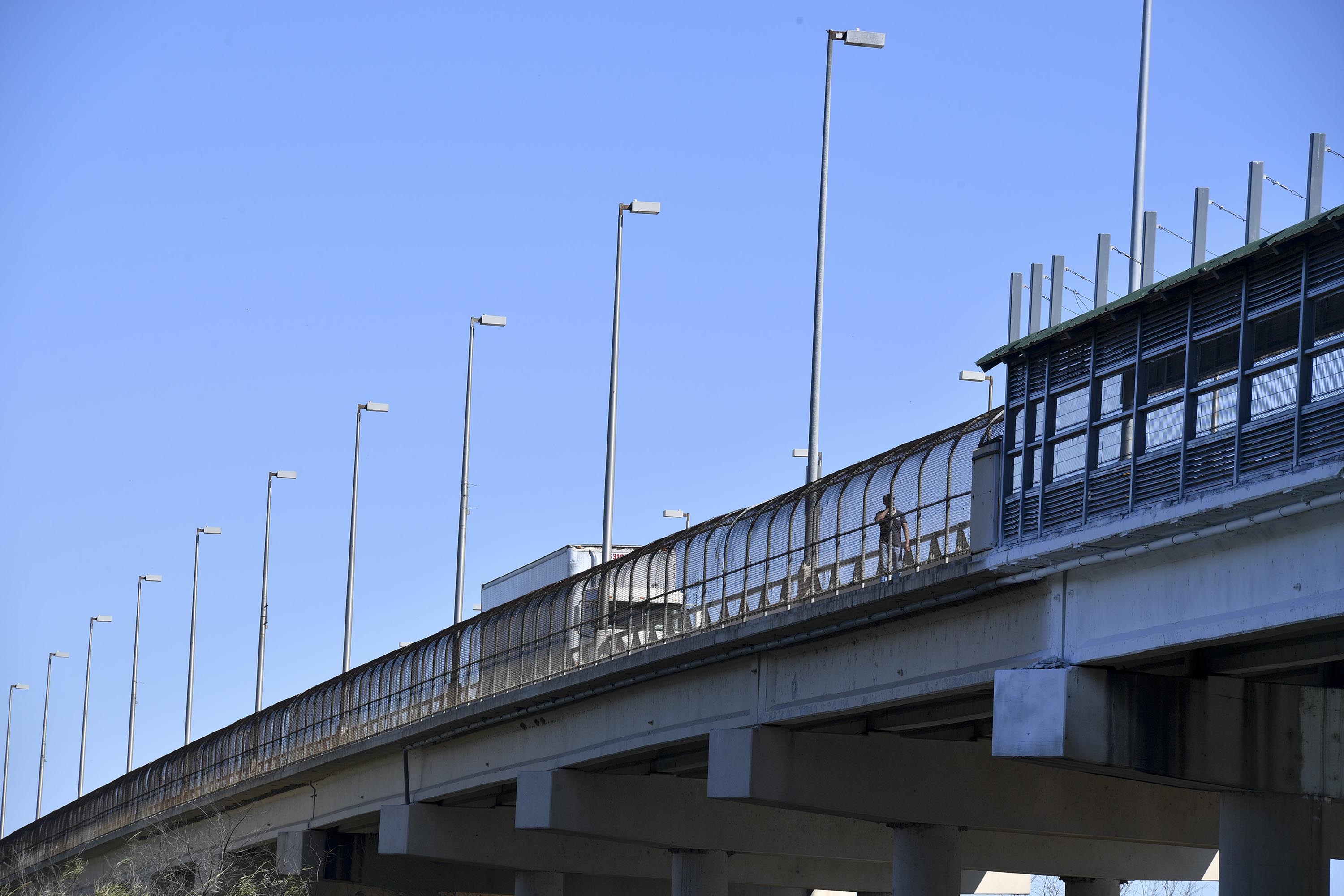 Biden administration plans to open another tent facility for migrants on the Texas border