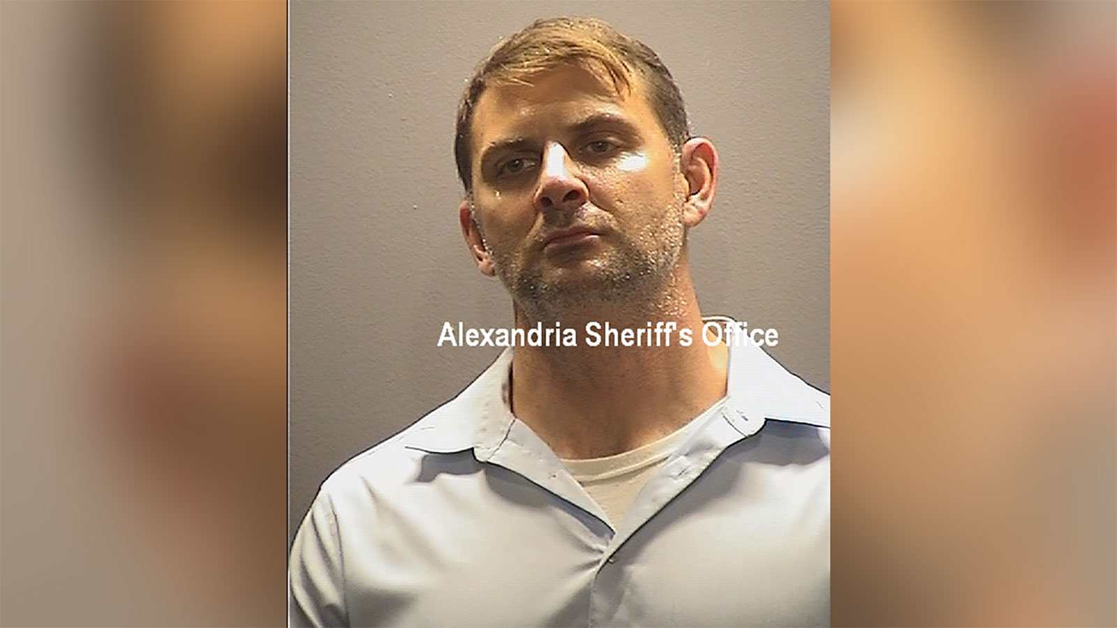 Ex-Green Beret sentenced to over 15 years for conspiring to provide US intel to Russians