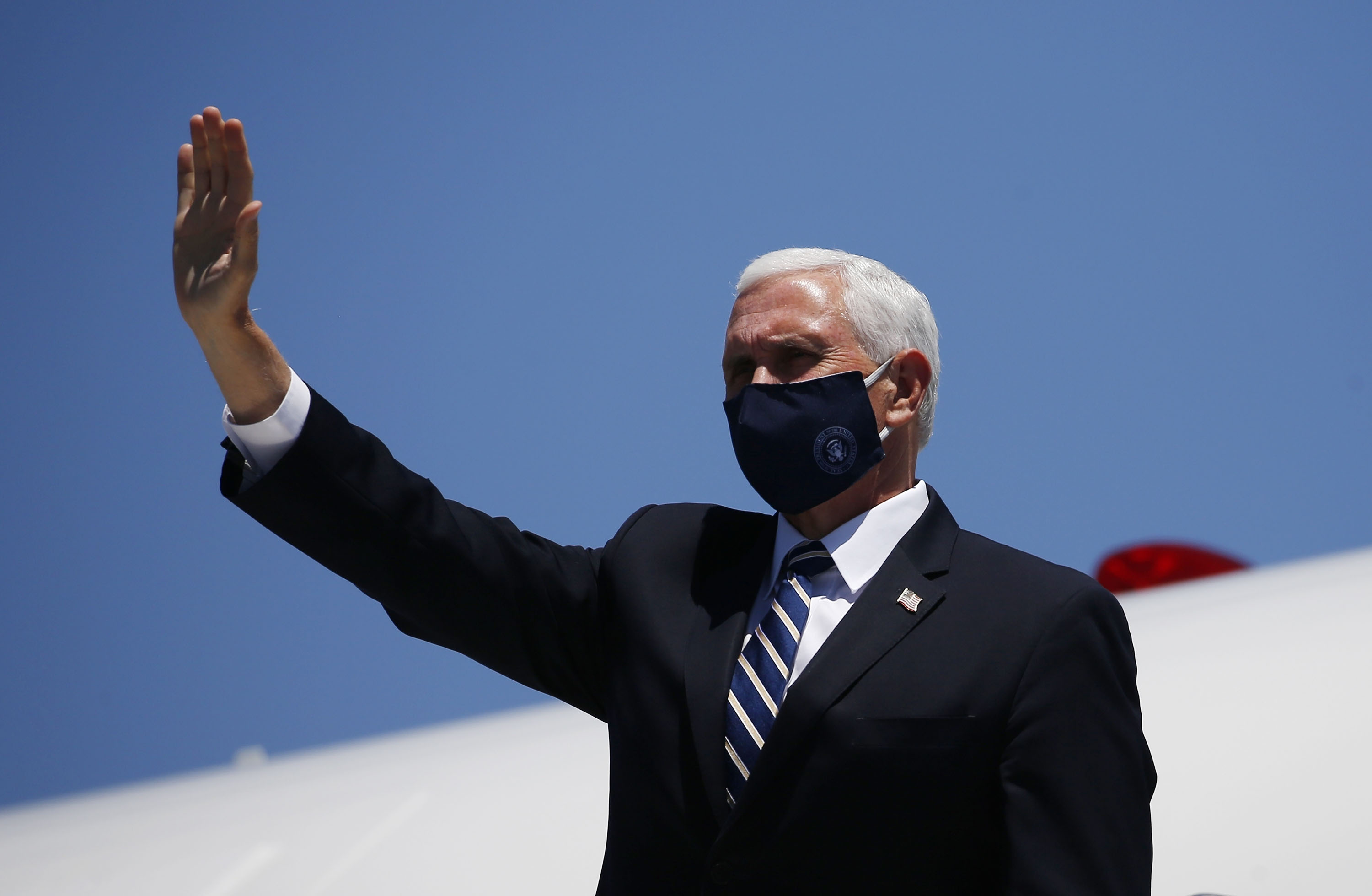 At least 8 Secret Service agents stuck in Phoenix with coronavirus after Pence trip