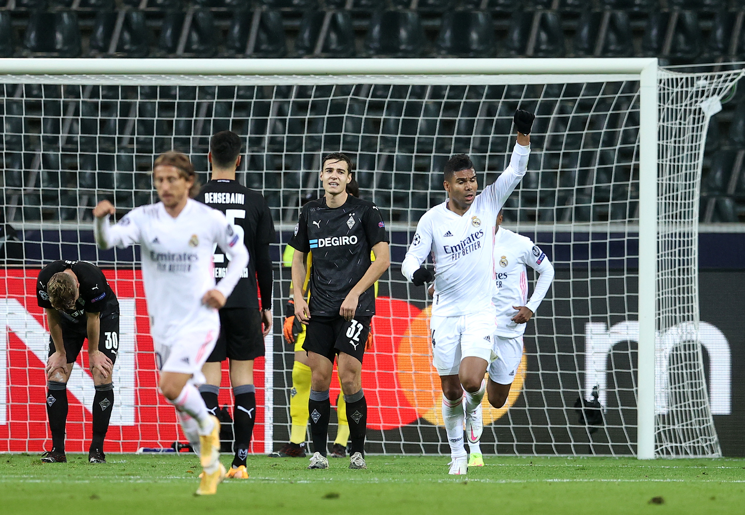 Last-minute drama as Real Madrid avoids yet another defeat in the Champions League