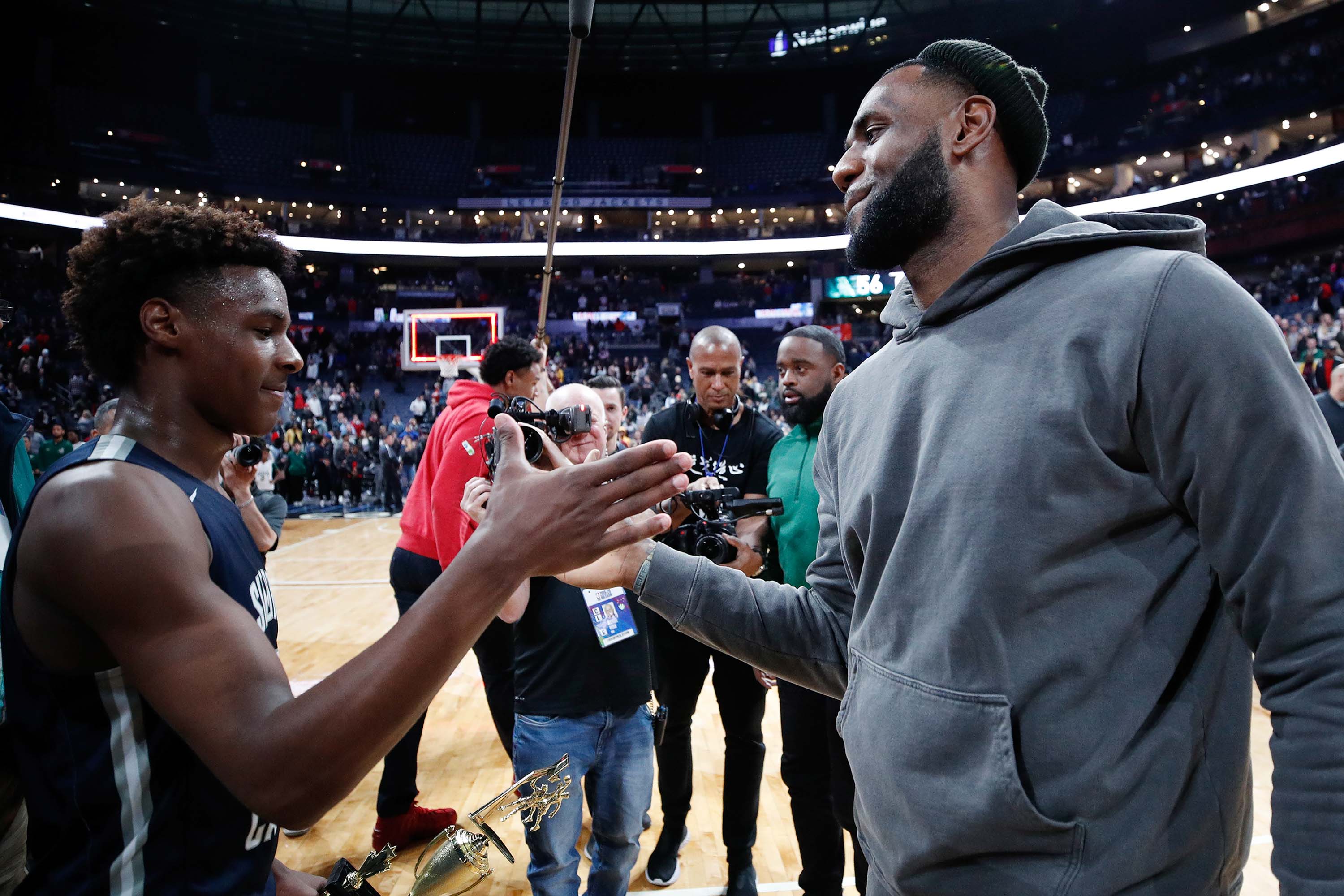 LeBron James could play with his son in the NBA after extending contract with Los Angeles Lakers