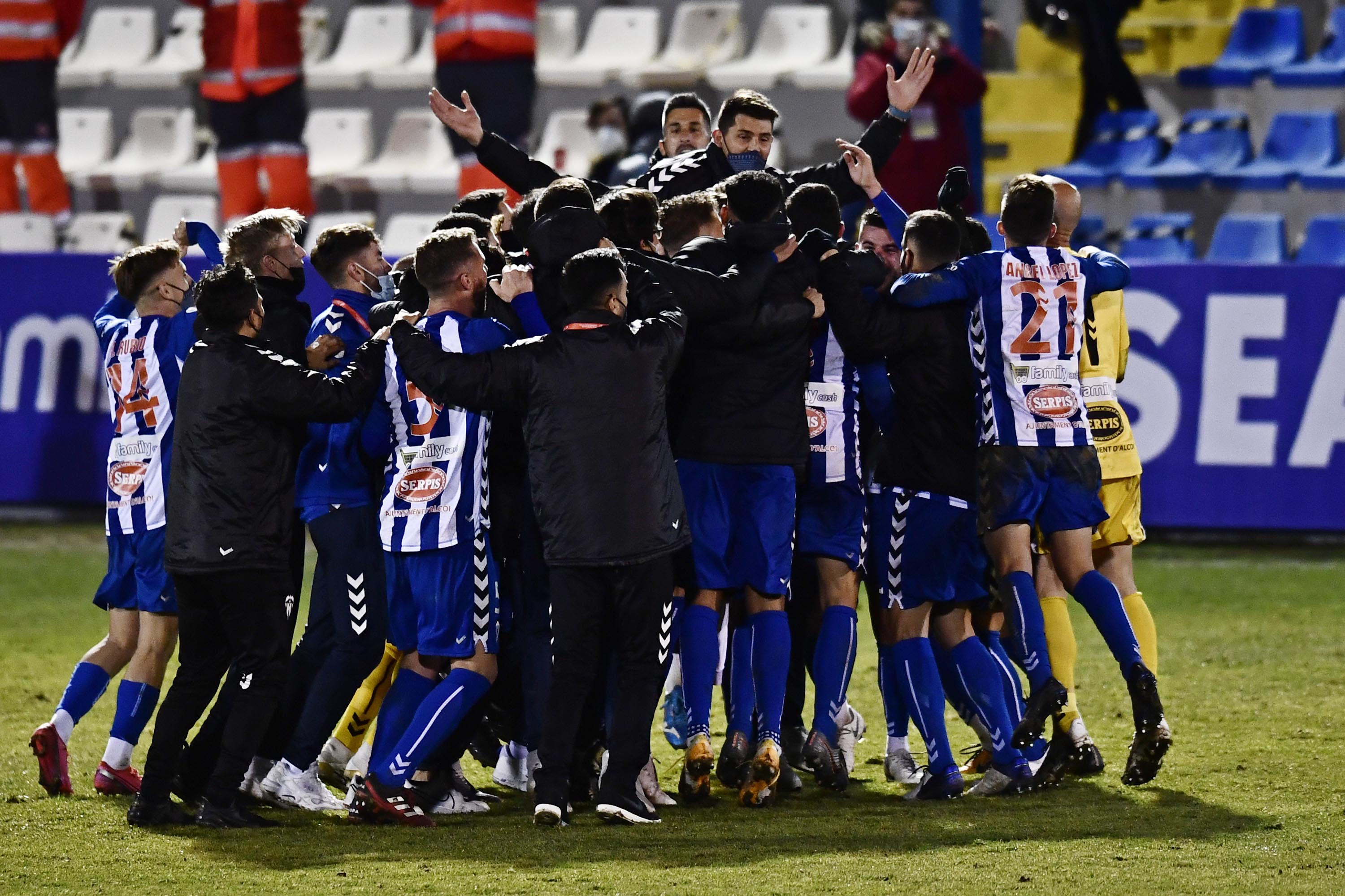 '2021 should end now. This is a nightmare.' Real Madrid humiliated by third-division side Alcoyano