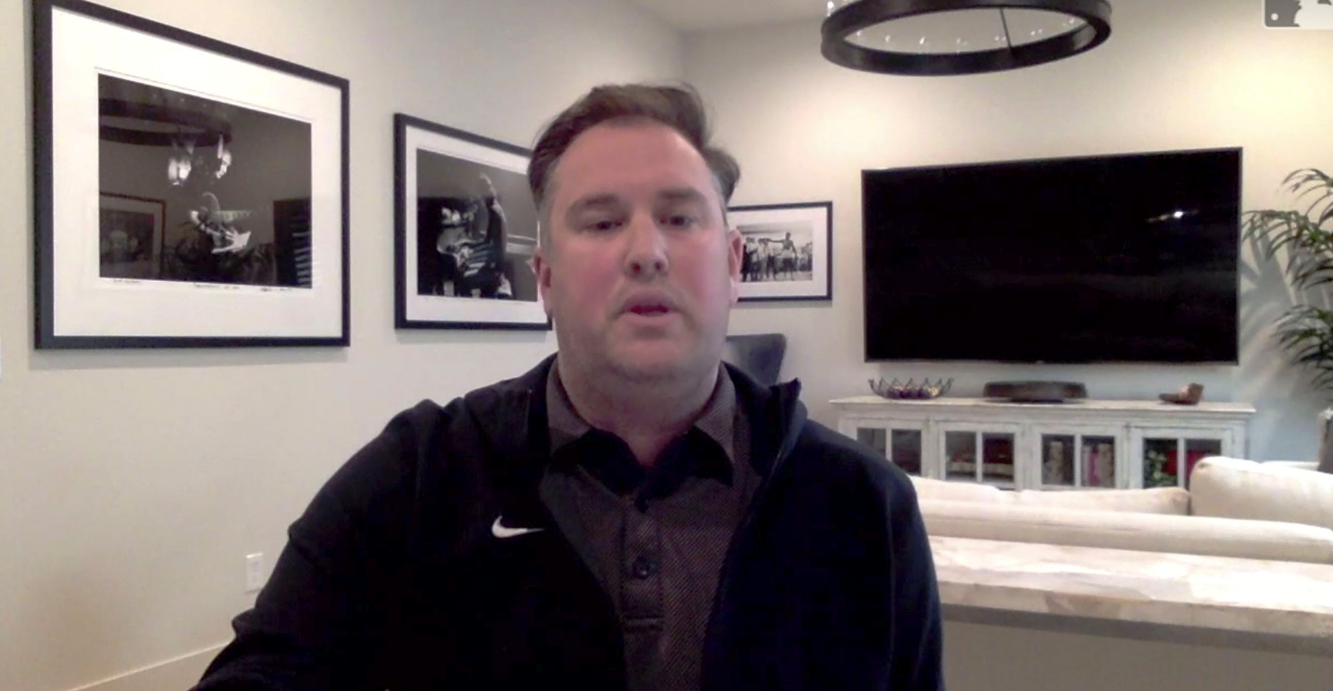New York Mets fire general manager Jared Porter after he reportedly sent explicit pictures to female reporter
