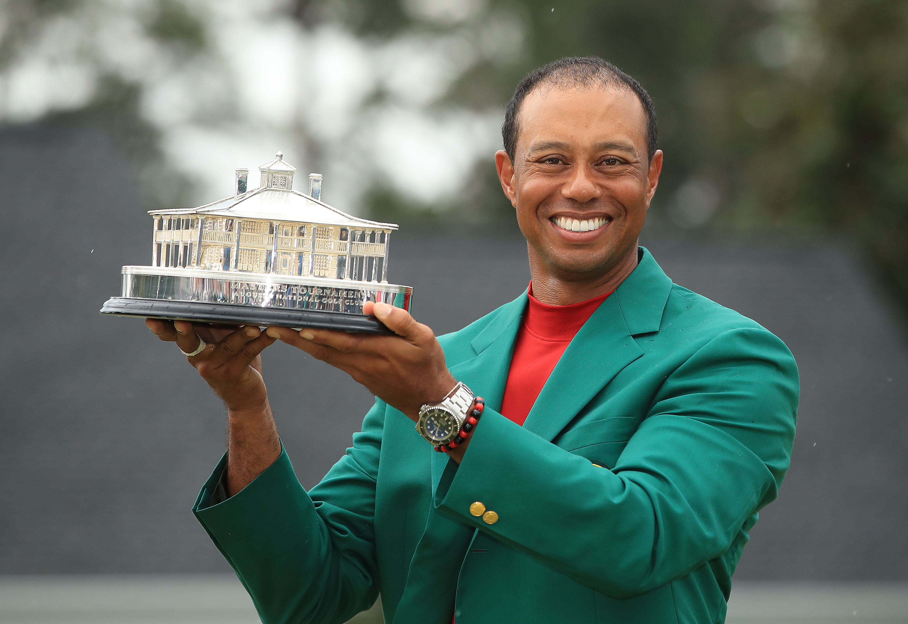 Tiger Woods to serve fajitas, sushi at Masters Champions Dinner