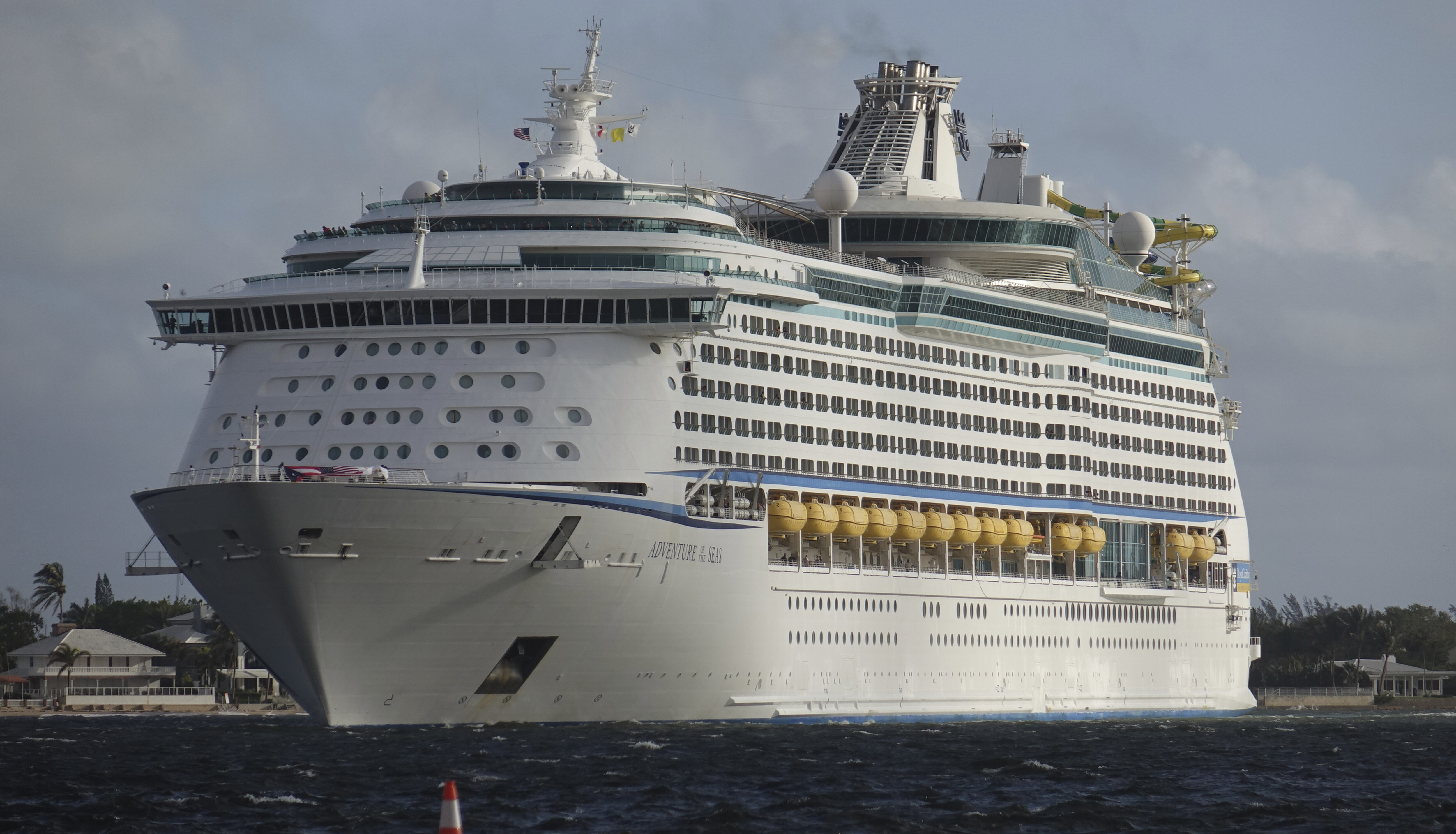 Six Cruise Ship Passengers Test Positive For Covid 4 Vaccinated 2 Unvaccinated