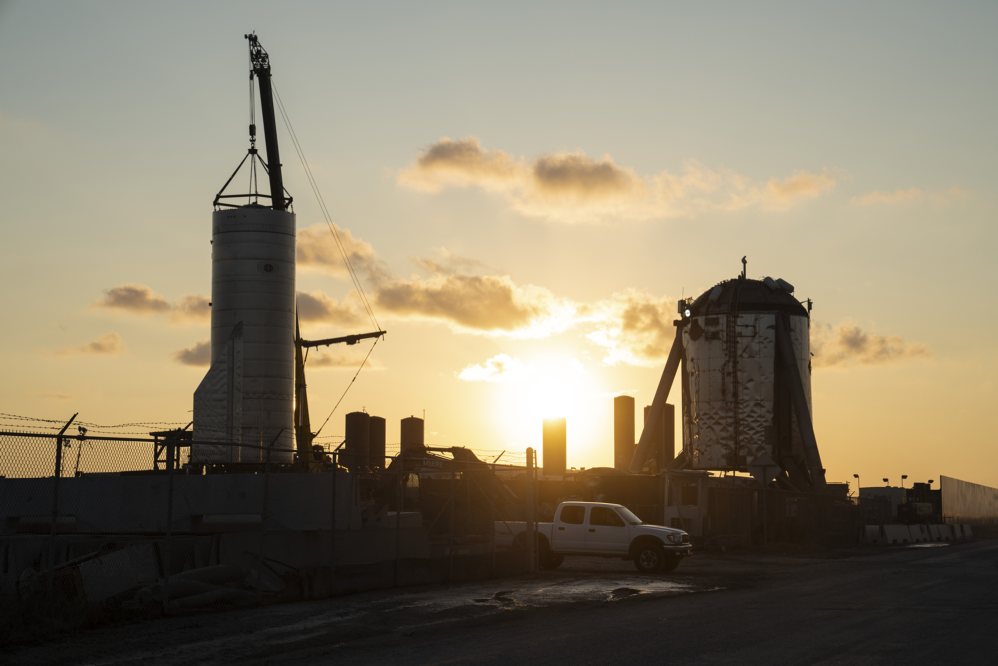 Texas authorities threaten SpaceX with legal action over beach closures, private security